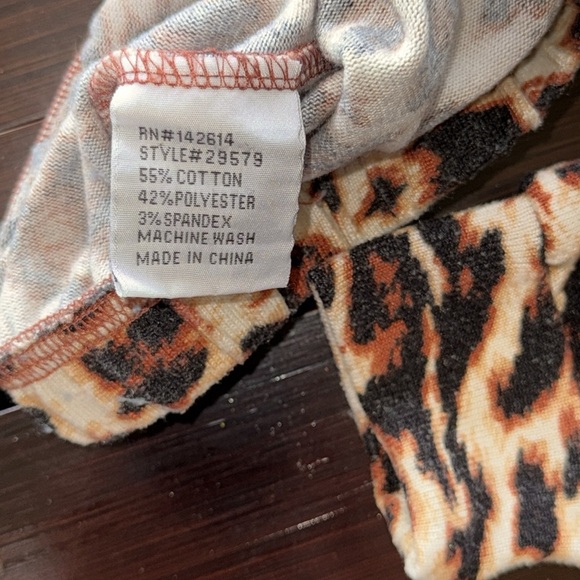 Love University Leopard Print Lounge Set Cropped Bubble Top Elastic Band Ankle - Picture 8 of 11